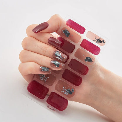 Ajoutez une touche de glamour à vos ongles avec nos autocollants à paillettes pour ongles à couverture complète. Créez un look personnalisé en un rien de temps, sans effort ! | YeuroShop